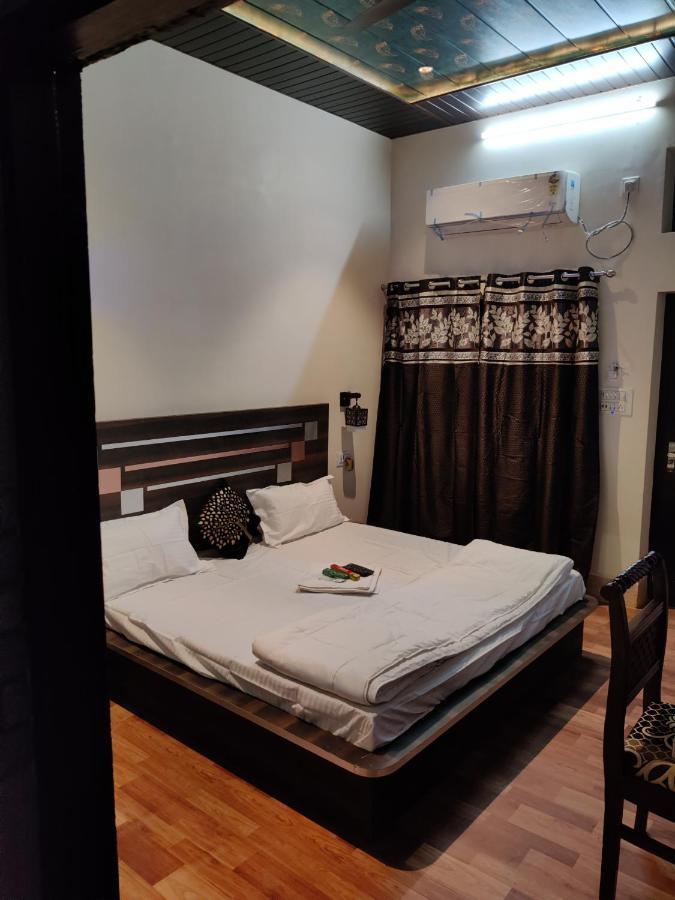 Keshav Hotel Farrukhabad 외부 사진
