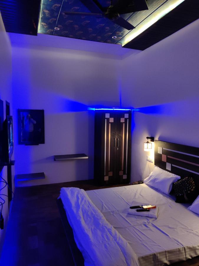 Keshav Hotel Farrukhabad 외부 사진