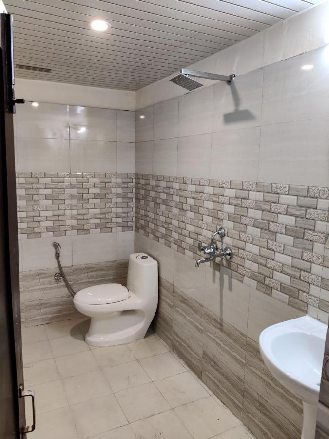 Keshav Hotel Farrukhabad 외부 사진